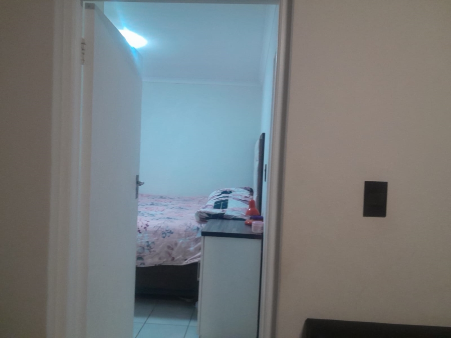 1 Bedroom Property for Sale in Whispering Pines Western Cape